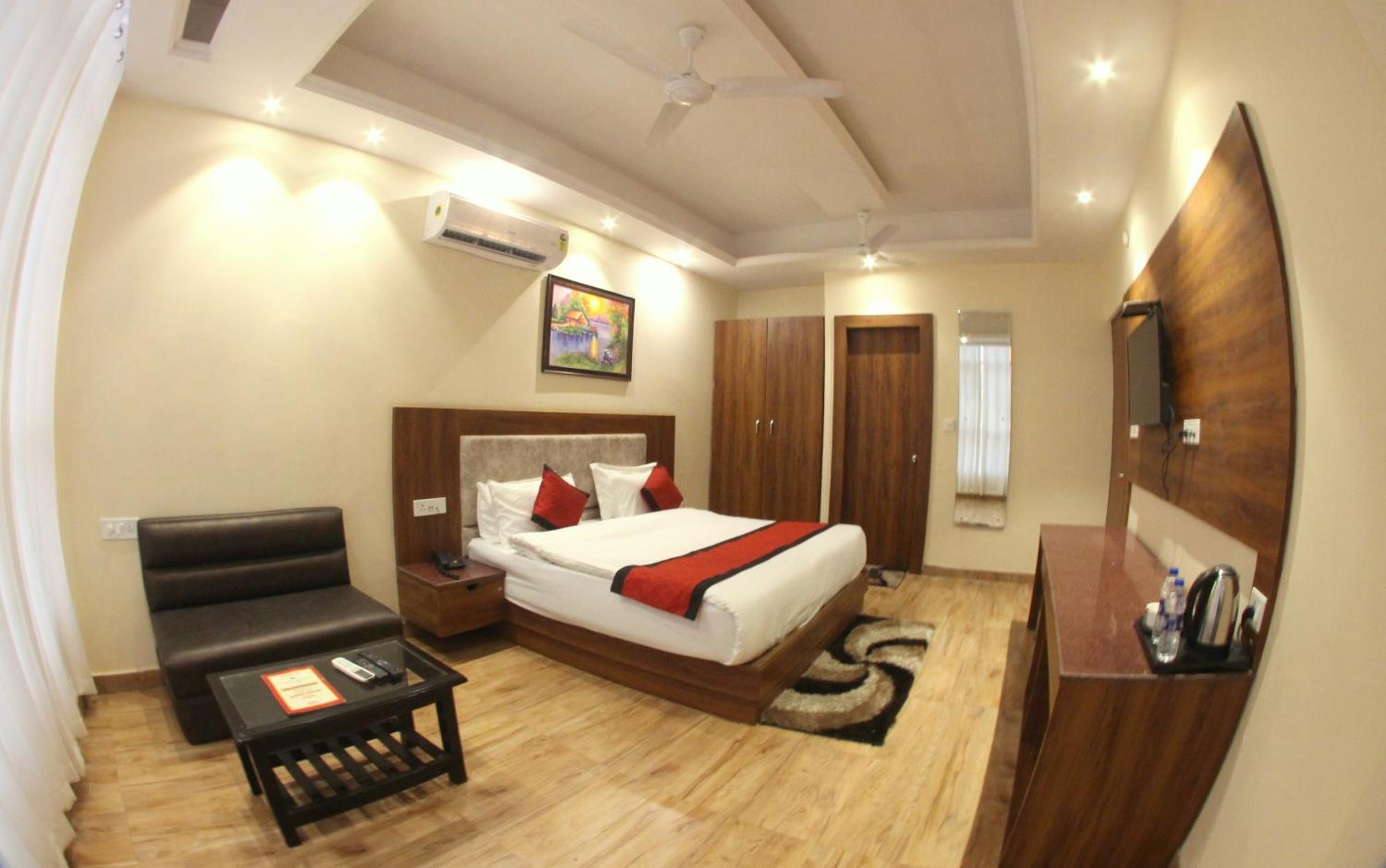 The Royal Bhumesh Hotel คาตรา ภายนอก รูปภาพ
