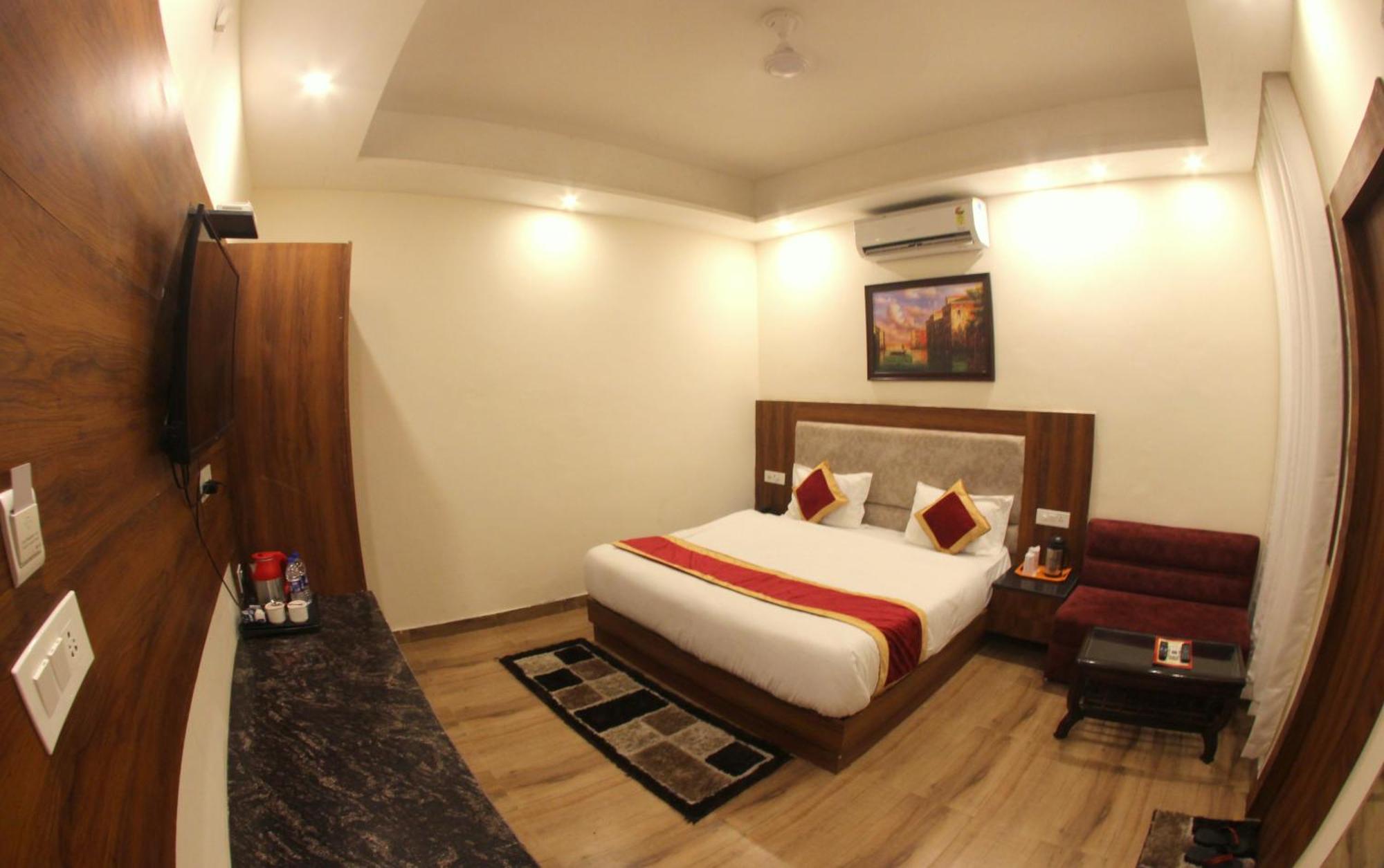 The Royal Bhumesh Hotel คาตรา ภายนอก รูปภาพ